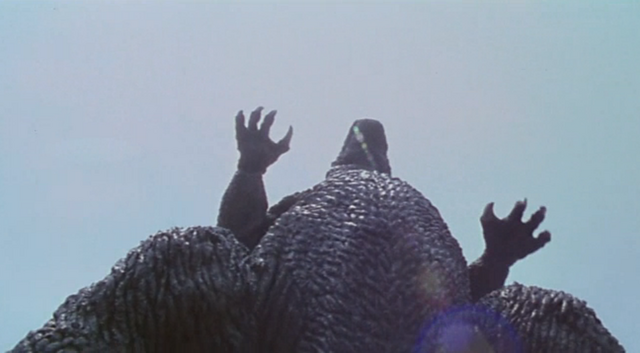 File:GMK - Godzilla Appears.png