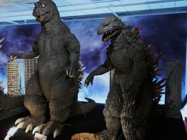 File:GiraGoji and SokogekiGoji.jpg