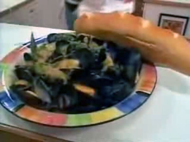 File:Mussel Bound.jpg