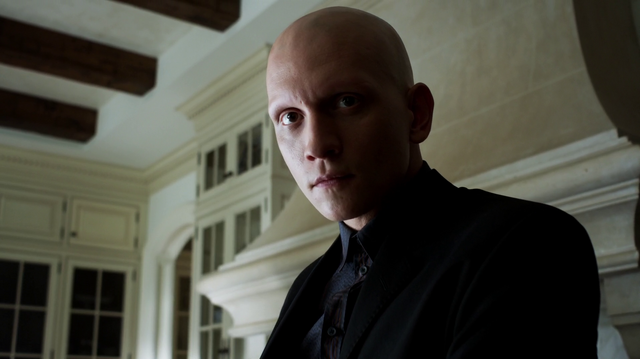 File:Victor Zsasz.png