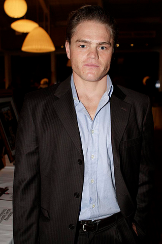 File:Devin Harjes.png