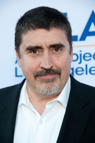 File:Cast Alfred Molina.jpg