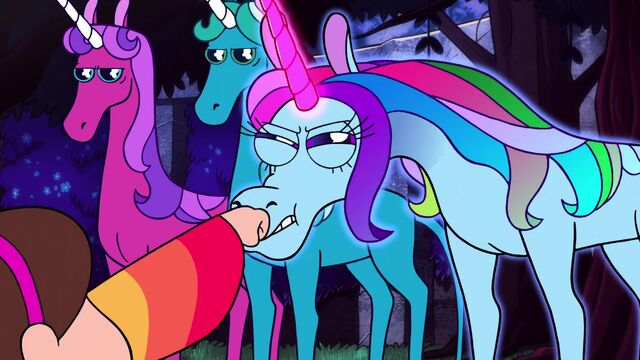 File:S2e15 mabel punch 1.jpg