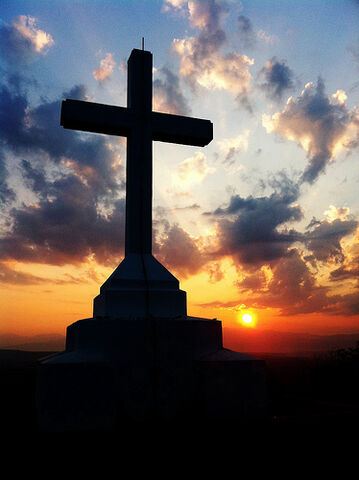 File:Holy Cross at Sunrise.jpg