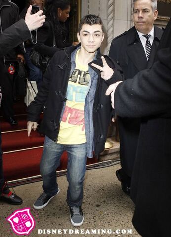 File:AdamIrigoyen2014.jpg