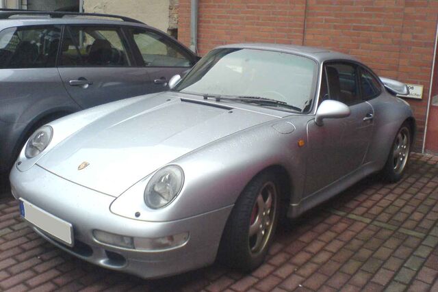 Plik:Porsche-993-Turbo-silver-vl.jpg