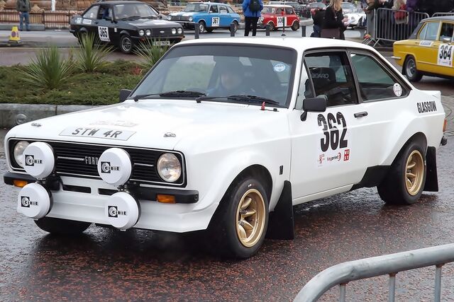 Plik:Ford Escort RS1800 (8428135608).jpg