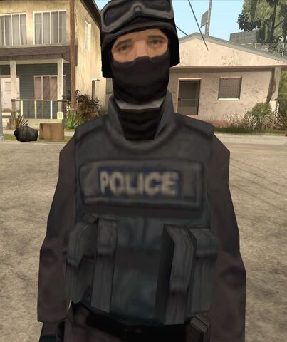 Dosya:SWAT cop.jpg