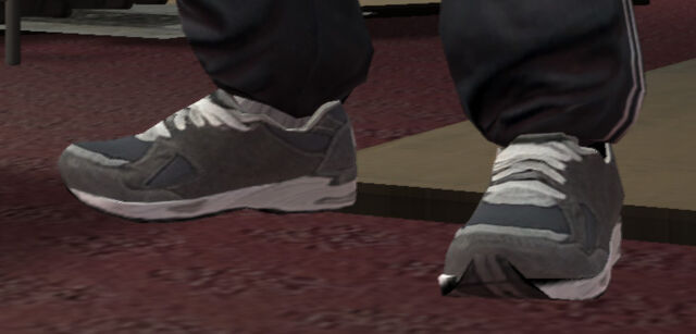 File:RussianShop-GTAIV-graysneakers.jpg