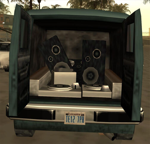 File:Pony-GTASA-LifesABeach-rear.jpg