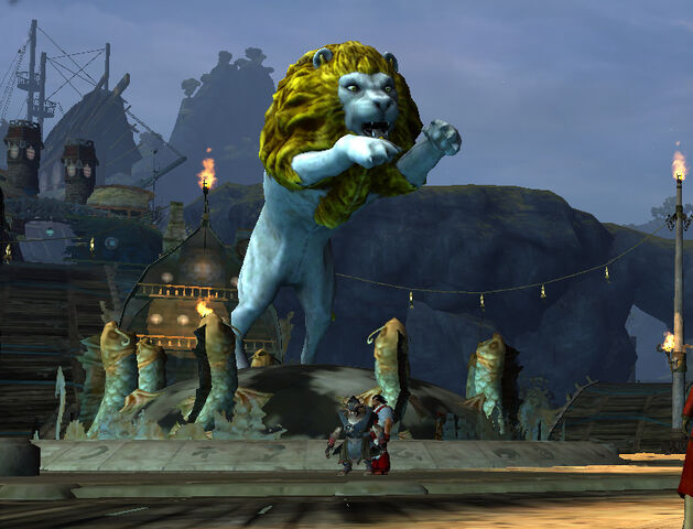 File:LionsArchGrandPiazza2.jpg