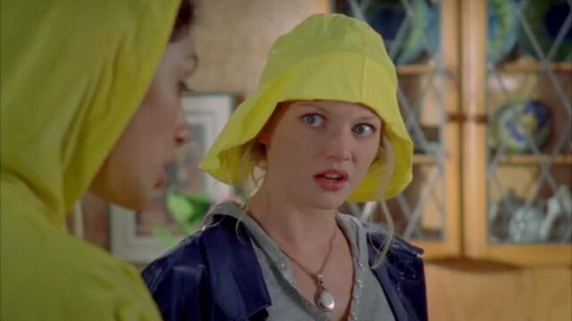 File:Rikki-omg-h2o-just-add-water-10124506-608-400.jpg