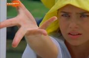 Bella-03.jpg
