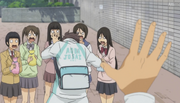 Oikawa Golpeado por Iwaizumi
