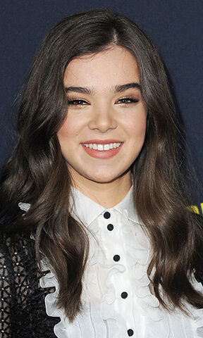 File:Hailee41.jpg