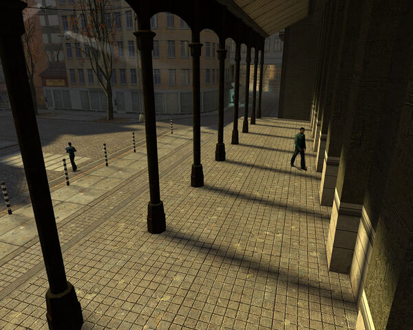 File:Trainstation columns.jpg
