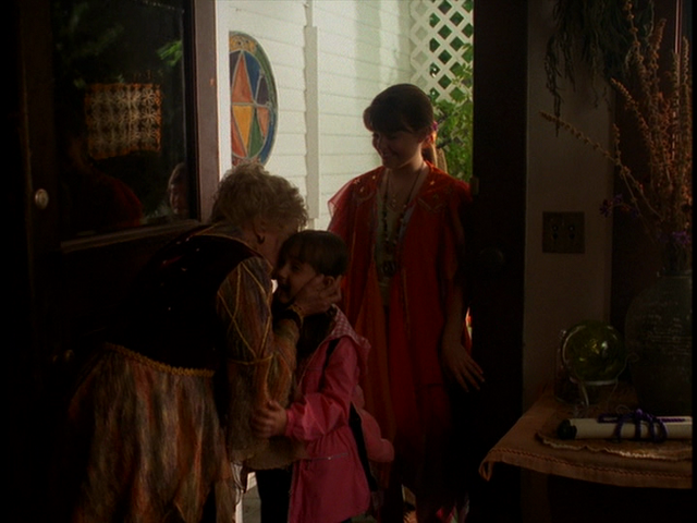 File:Vlcsnap-2014-06-01-17h37m14s192.png