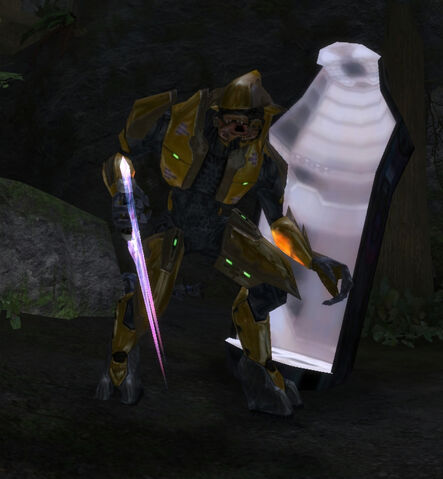 File:GoldSword4.jpg