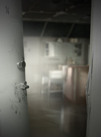 File:H5G HTT-EP6 BrokenDoor.jpg