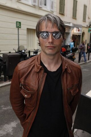 File:Mads mikkelsen60.jpg
