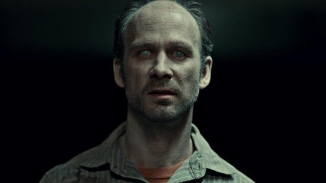 File:1x02 GarretJacobHobbs.jpg
