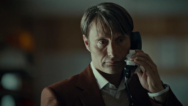 File:1x01 HannibalWarningHobbs.jpg