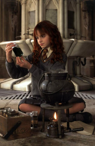 File:Willa making pollyjuice.jpg