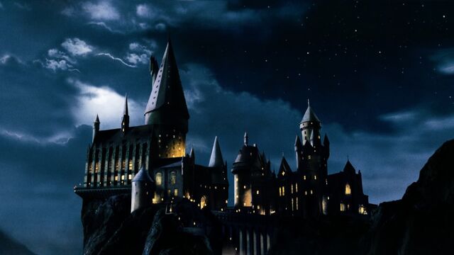 File:Hogwarts-PS.jpg