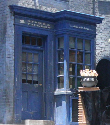 File:Stowe&Packers Magical Bugs.png