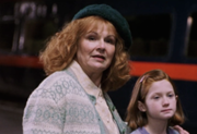 180px-Ginny and Molly.png