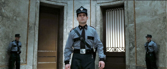 File:Harry-potter7-movie-gingotts security.jpg