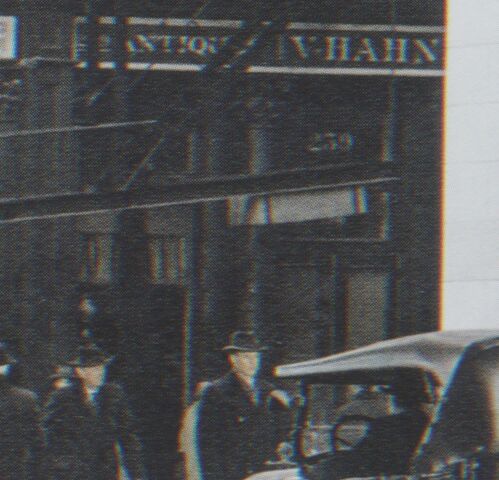 File:VHahnAntiques.jpg