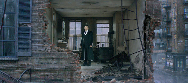 File:Grindelwald-investigates.jpg