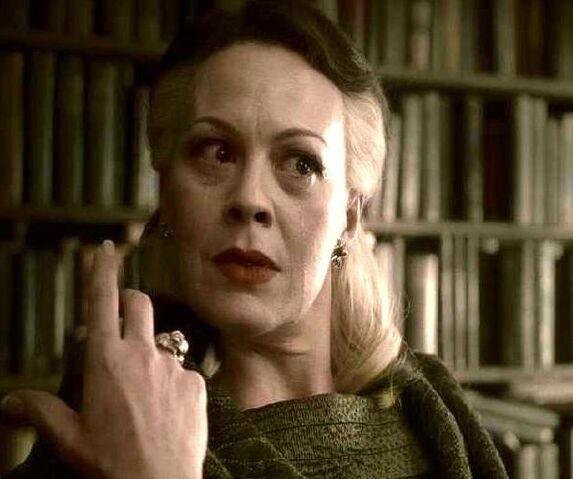 File:Narcissa Malfoy 03.jpg