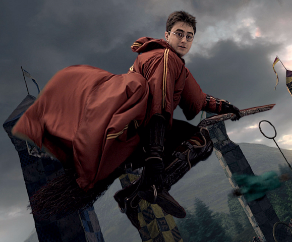File:HarryPottersFireboltHighres.png