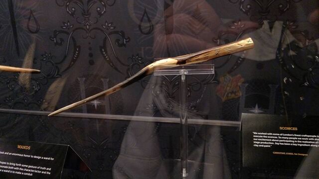 File:Celebration-of-harry-potter-scorpius-wand.jpg