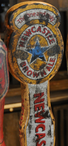 File:NewcastleBrownAle.png