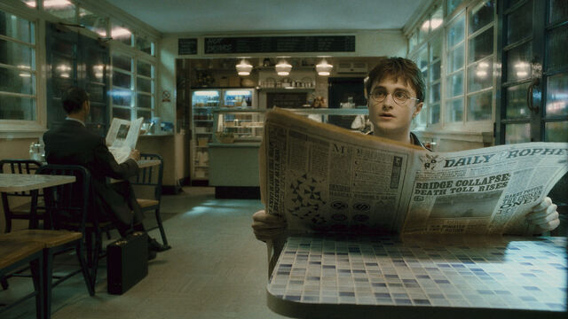 File:Harryandpaper0.jpg
