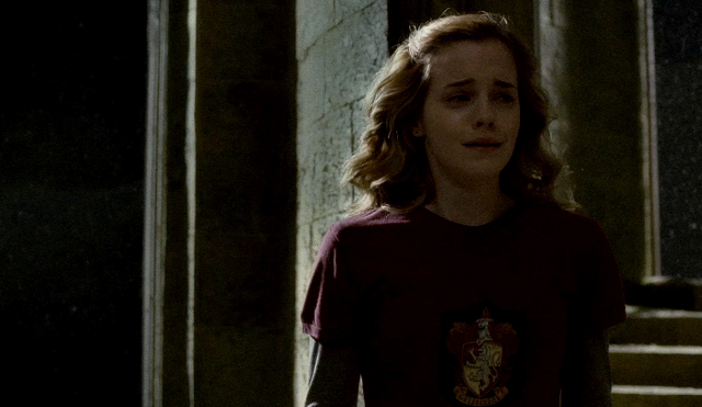 File:Hermione piange.png