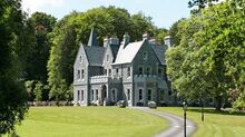 Mount-falcon-country-manor