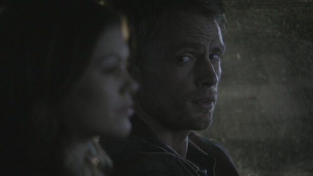 File:S1E09ZoeWade.jpg