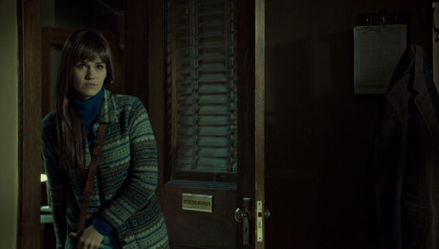 File:520 Lucy 01.jpg