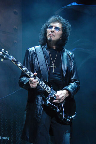 Plik:Tony iommi.jpg