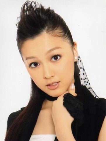 File:Kusumi Koharu 02.jpg