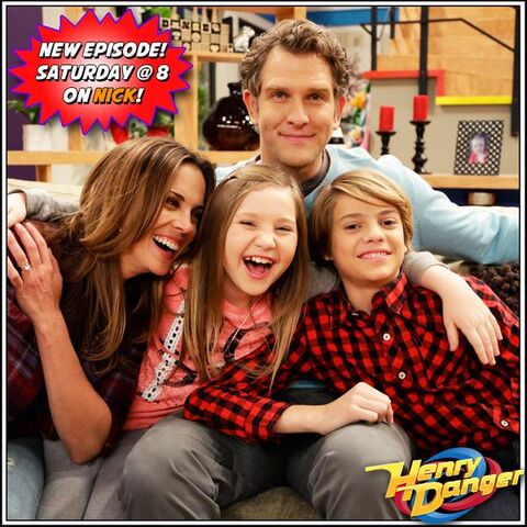 File:Hartfamilysmiles.jpg