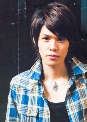File:Mamoru-Miyano-miyano-mamoru-fanclub-24777446-495-698.jpg
