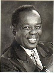 220px-Lou Rawls 1995