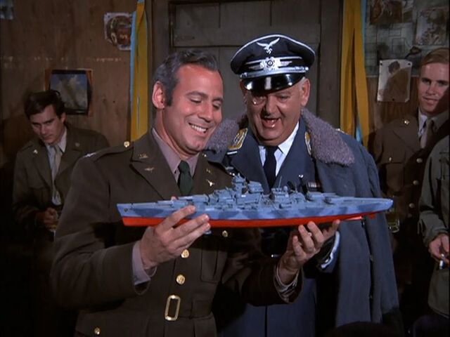 File:HoganGoesHollywood1.jpg
