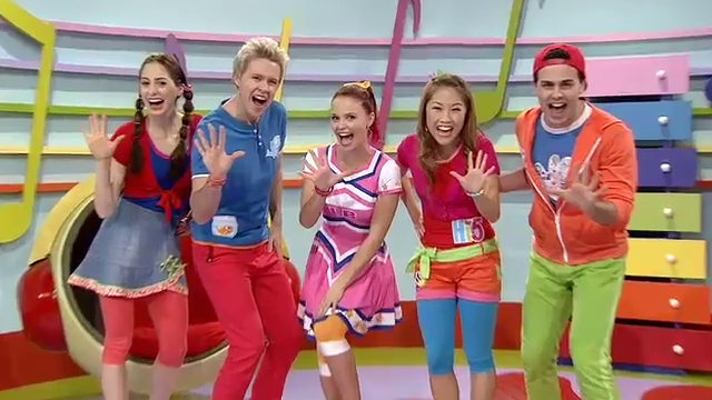 Arquivo:Hi-5 new promo.png