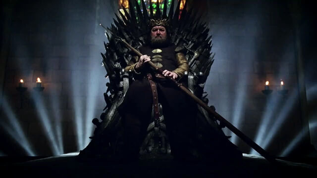 Archivo:Robert Baratheon Trono HBO.jpg